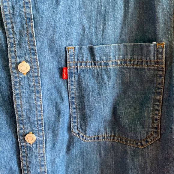Mens Levi’s Denim button Shirt - Picture 6 of 6